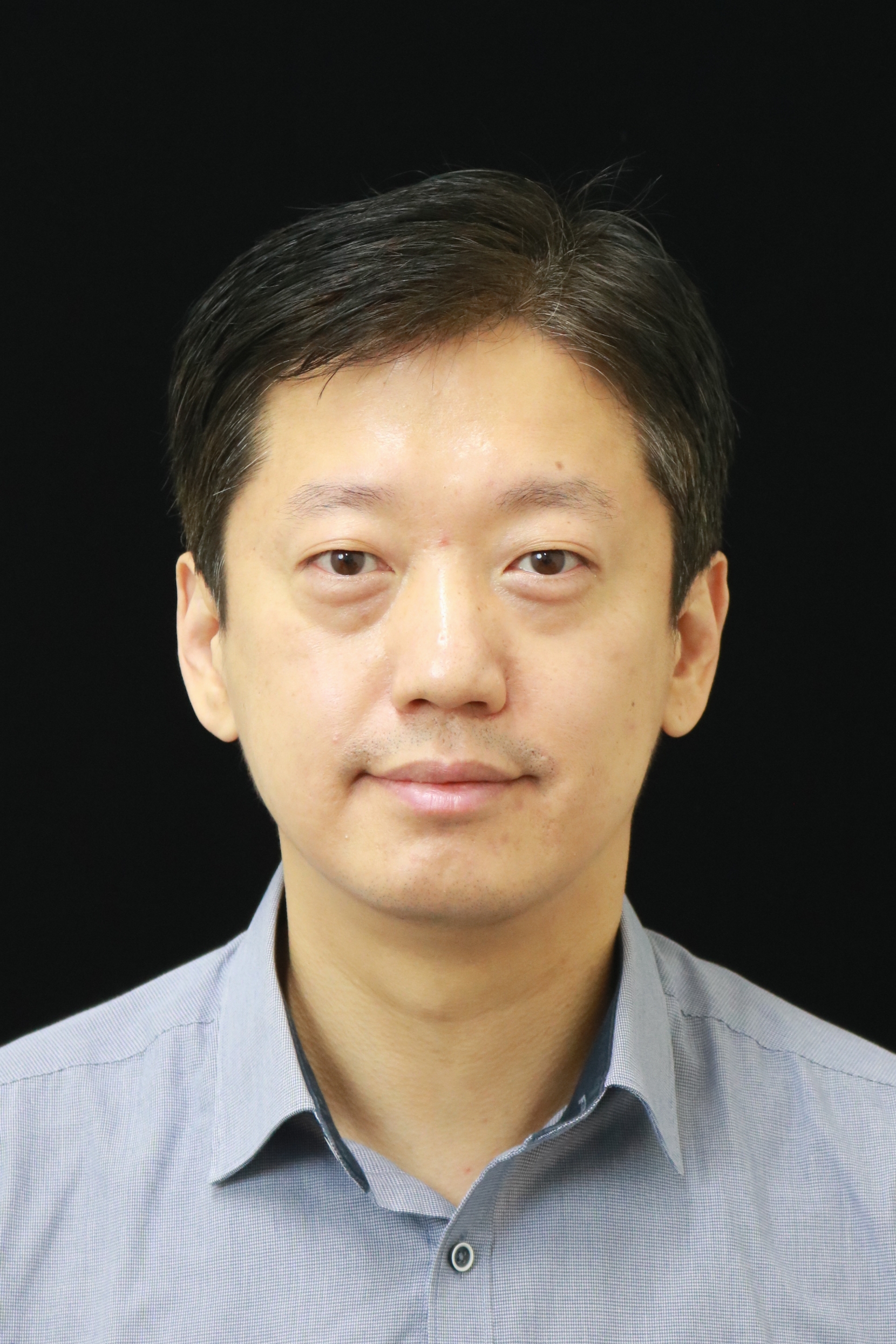 Kyoungwon Lee