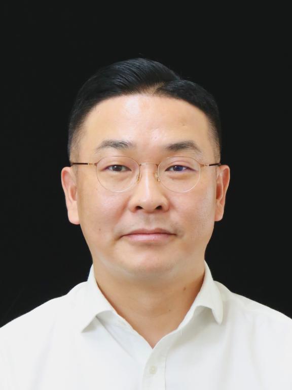 Sangho Lee