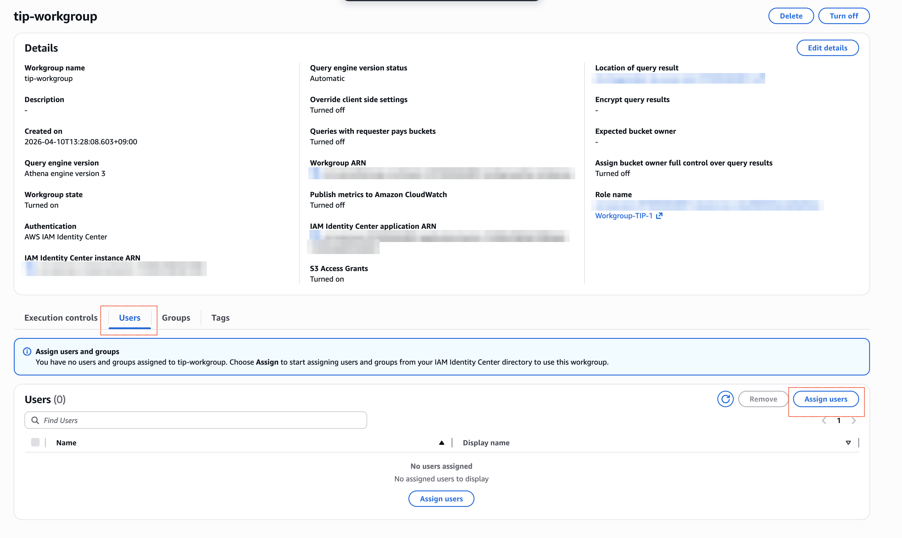 Athena tip-workgroup Users 탭의 Assign users 버튼