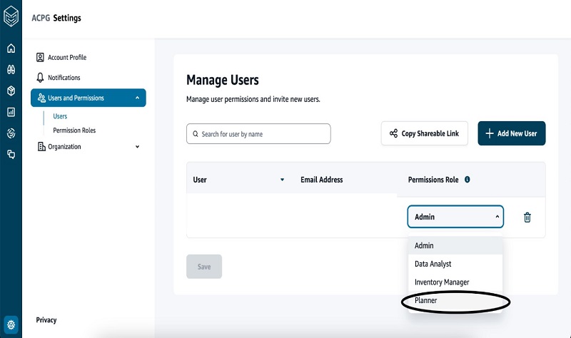 The illustration shows use management settings and permission roles.