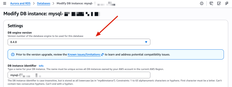 RDS console showing MySQL 8.4 parameter group selection during green instance upgrade
