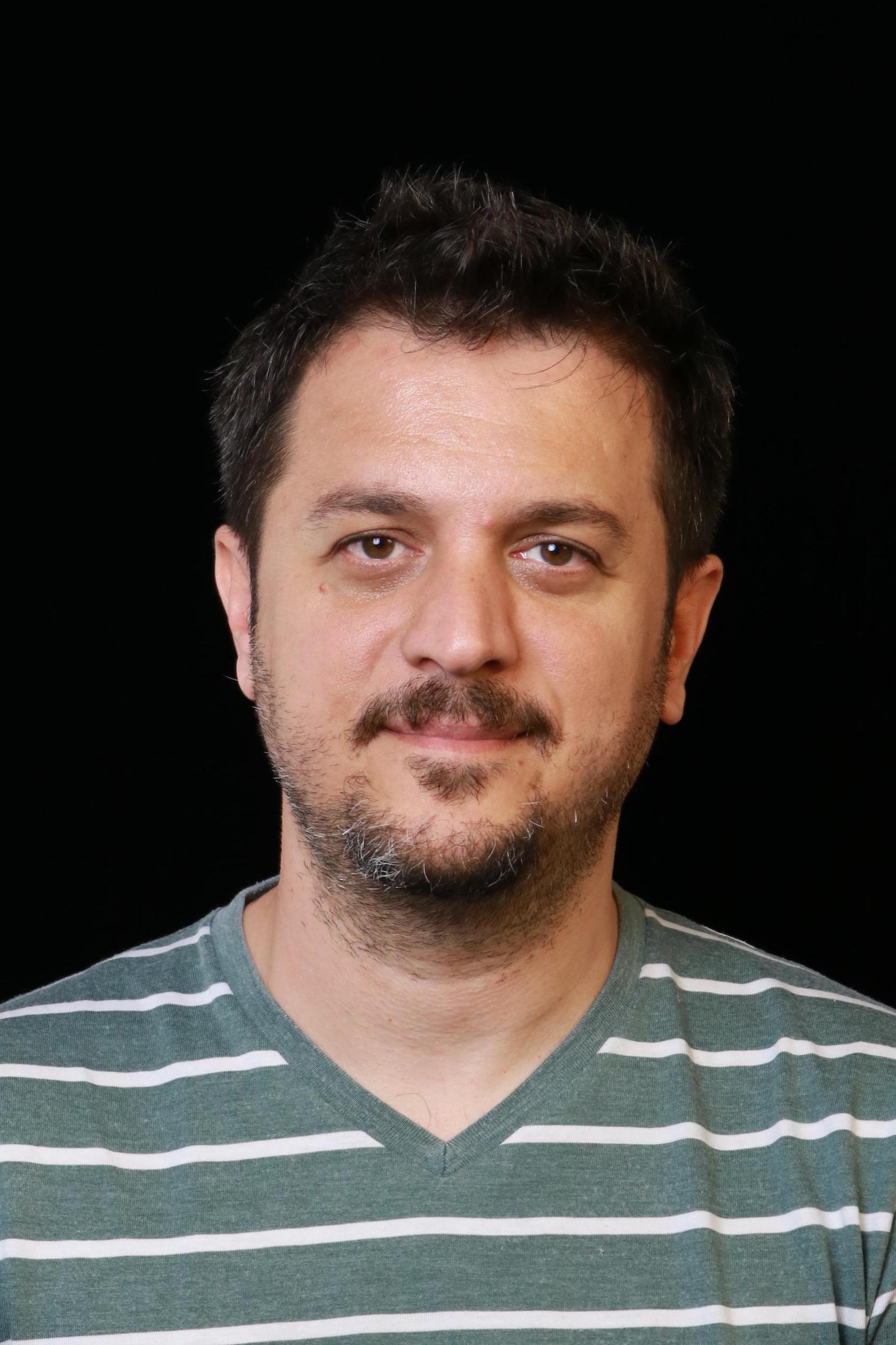 Ozgur Canibeyaz