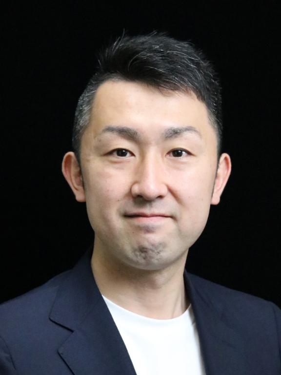 Photo of author4