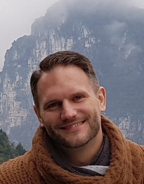 Dr. Peter Schultes