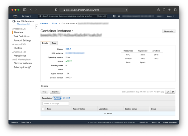 Amazon ECS Console showing a launched cluster and a registered instance.