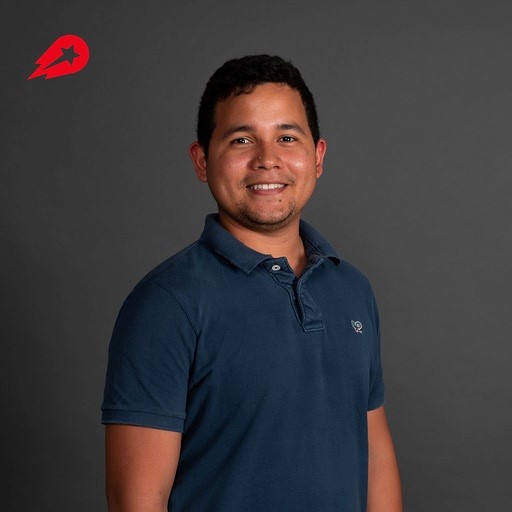 Giovanny Salazar Headshot