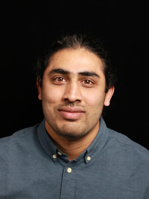 Hari Charan headshot.jpg